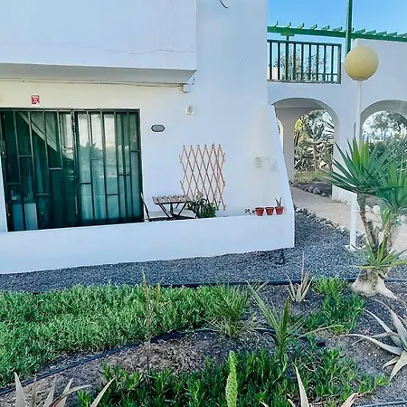 Casa De Abuelos En Costa De Antigua